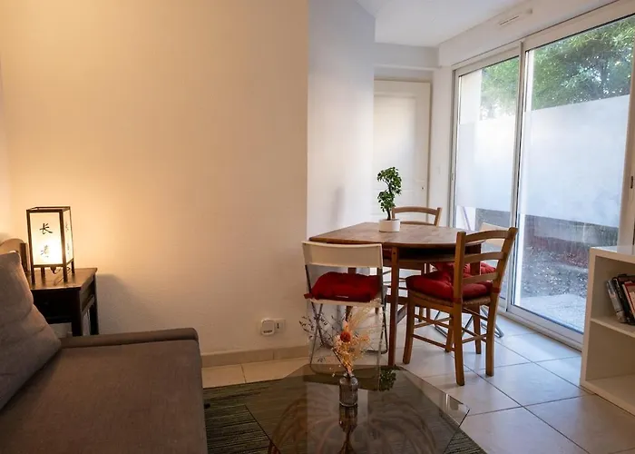 Climatise Avec La Terrasse, Deux Pas Du Metro, Stadium, Apartment Toulouse