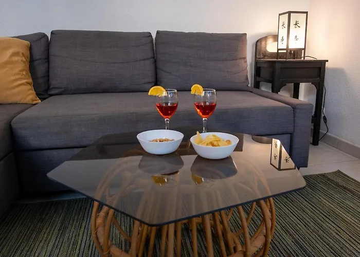 Apartment Climatise Avec La Terrasse, Deux Pas Du Metro, Stadium, *